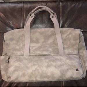 lululemon athletica Gray Travel Bag